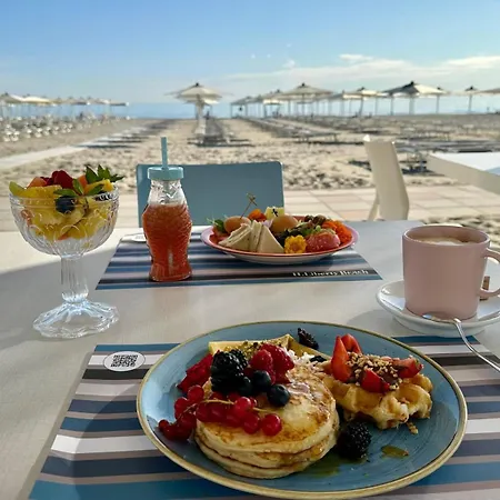 Szálloda Liberty - Parking & Riccione