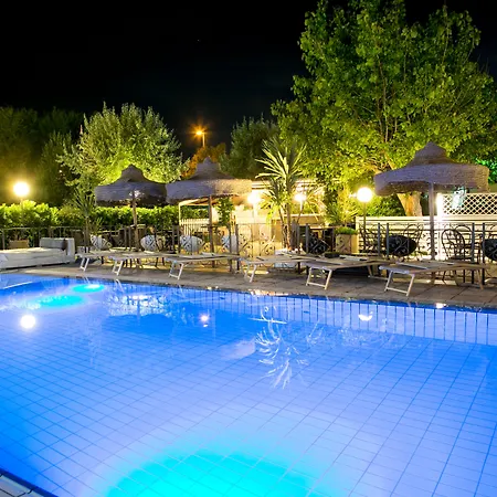 Liberty - Parking & Hotel