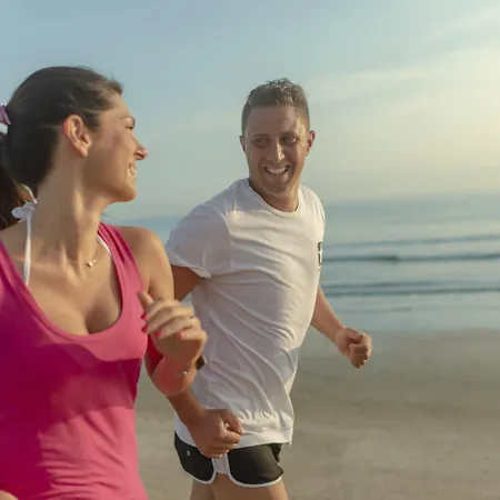 Liberty - Parking & 3* ريتشيوني