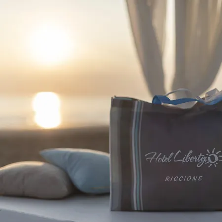 Liberty - Parking & فندق