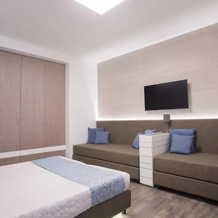 فندق Liberty - Parking & ريتشيوني