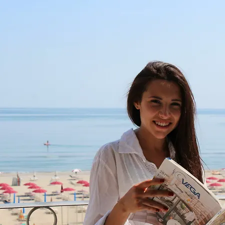 Liberty - Parking & Hotel 3*