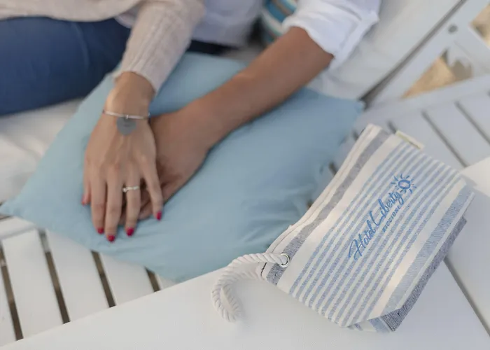 Liberty - Parking & Ξενοδοχείο