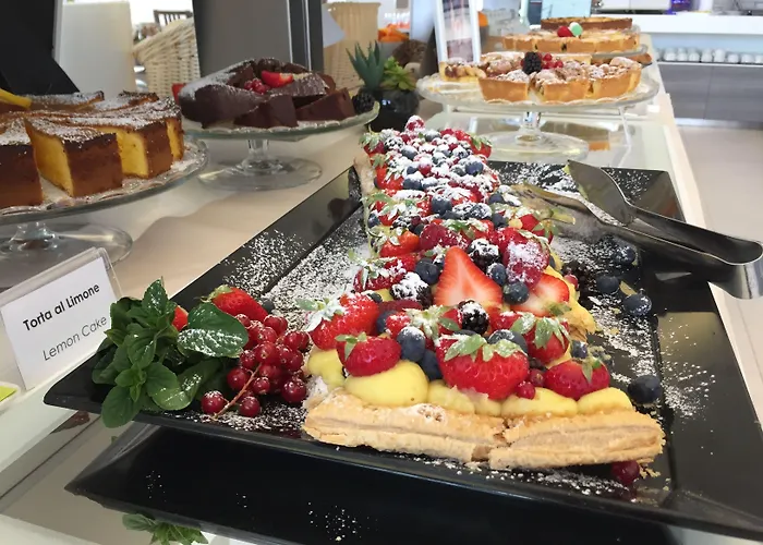 Liberty - Parking & Hotel 3*