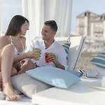 Liberty - Parking & Hotel 3*