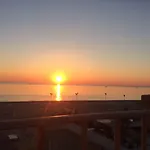 Liberty - Parking & Hotel 3*