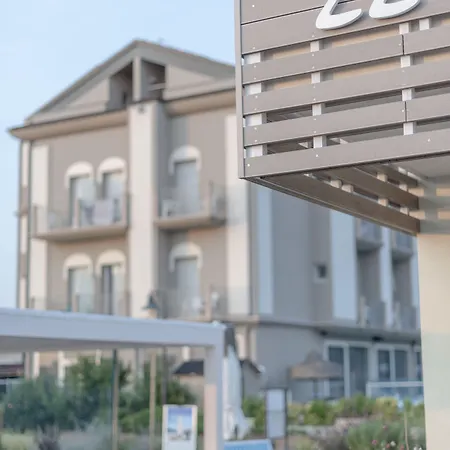 Liberty - Parking & 3* 里乔内