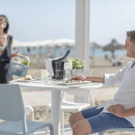 Liberty - Parking&beach Included Riccione