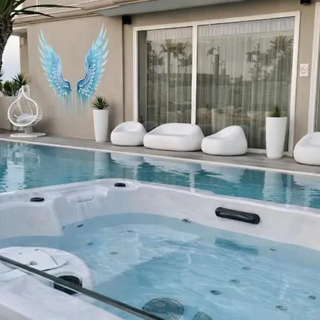 Hotel Liberty - Parking&beach Included Riccione