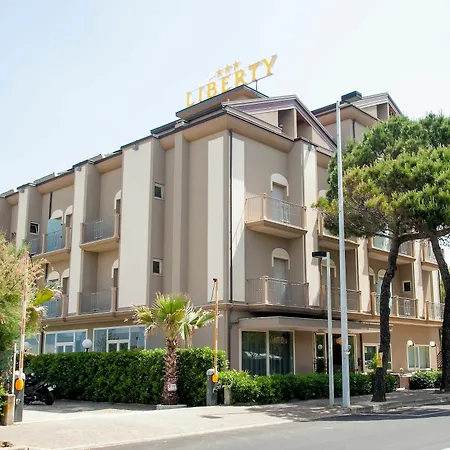 Otel Liberty - Parking & Included 3*