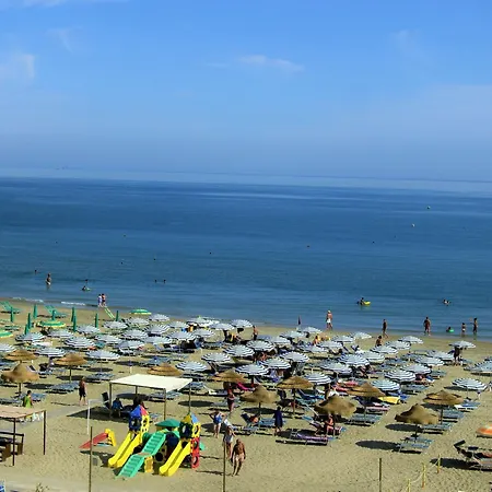 Otel Liberty - Parking & Included 3*