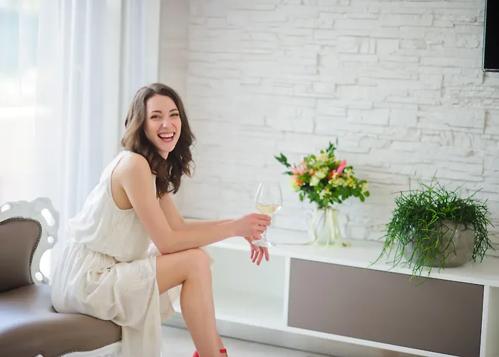 Liberty - Parking & Hotel