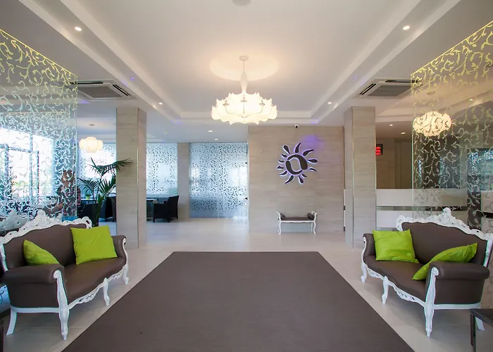 Liberty - Parking & 3* Riccione