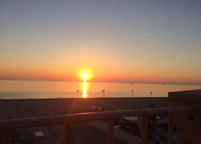 Liberty - Parking & Hotel 3*