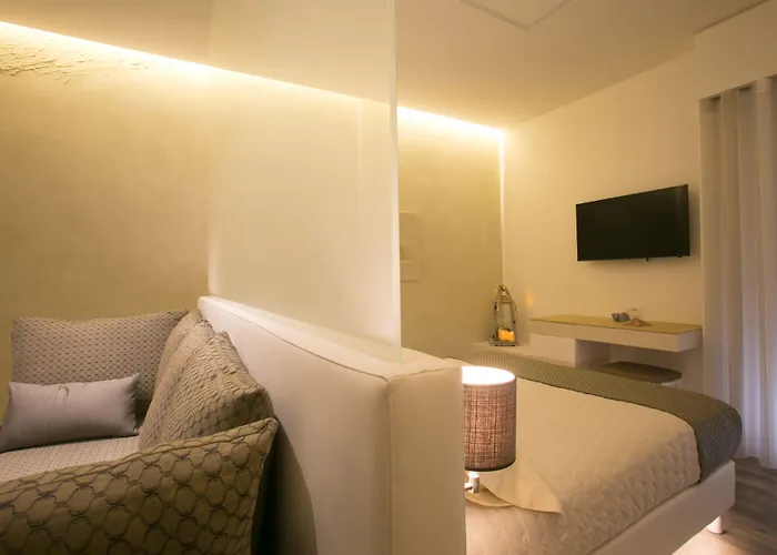 Liberty - Parking & Hotell