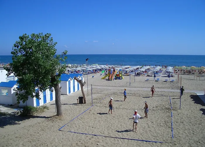 Liberty - Parking & 3* Riccione